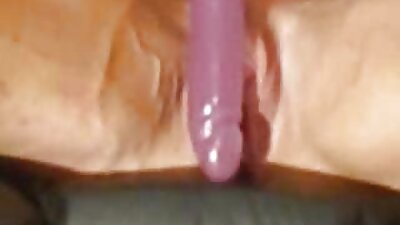 Sexo anal casero con una morena culona de la entrada de viejitas cojiendo al lado.