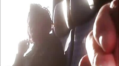 La vida es problemática, la vida anal de una hermosa viejas cojiendo con jovenes madre en medias rojas.