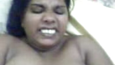 Una alumna pervertida con su videos pornos de viejitas mexicanas desnudez estimuló a la profesora a meterse en cancer y follar.