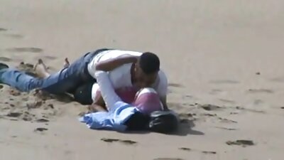 El masajista folla videos pornos de viejitas cojiendo duro anal a su nuevo cliente.
