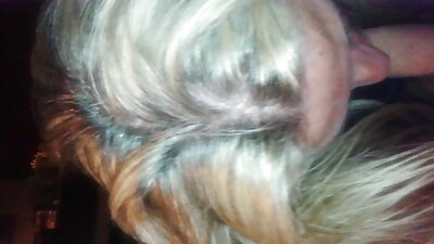 Orgasmo difícil de una viejitas folladoras rubia de gran culo con un pubis afeitado.
