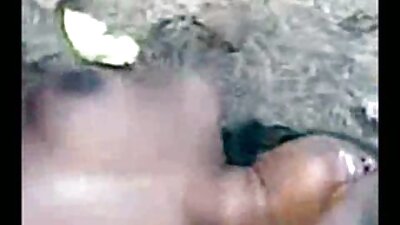 Dominación por parte de una mujer tetona durante el coito viejitas cojiendo con chavitos con el marido de su mejor amiga.