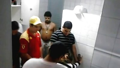Recogí a una puta rubia en un auto y la follé duro en el bosque viejitas peludas xxx cercano.