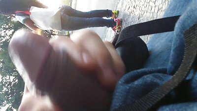 Una mujer judía madura gordita con tatuajes en los brazos consiguió sexo con una rubia con videos viejitas xxx gafas.